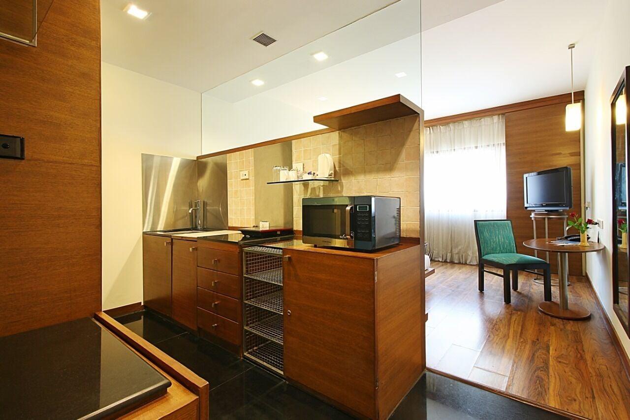 Hotel Studio Estique Пуна Экстерьер фото