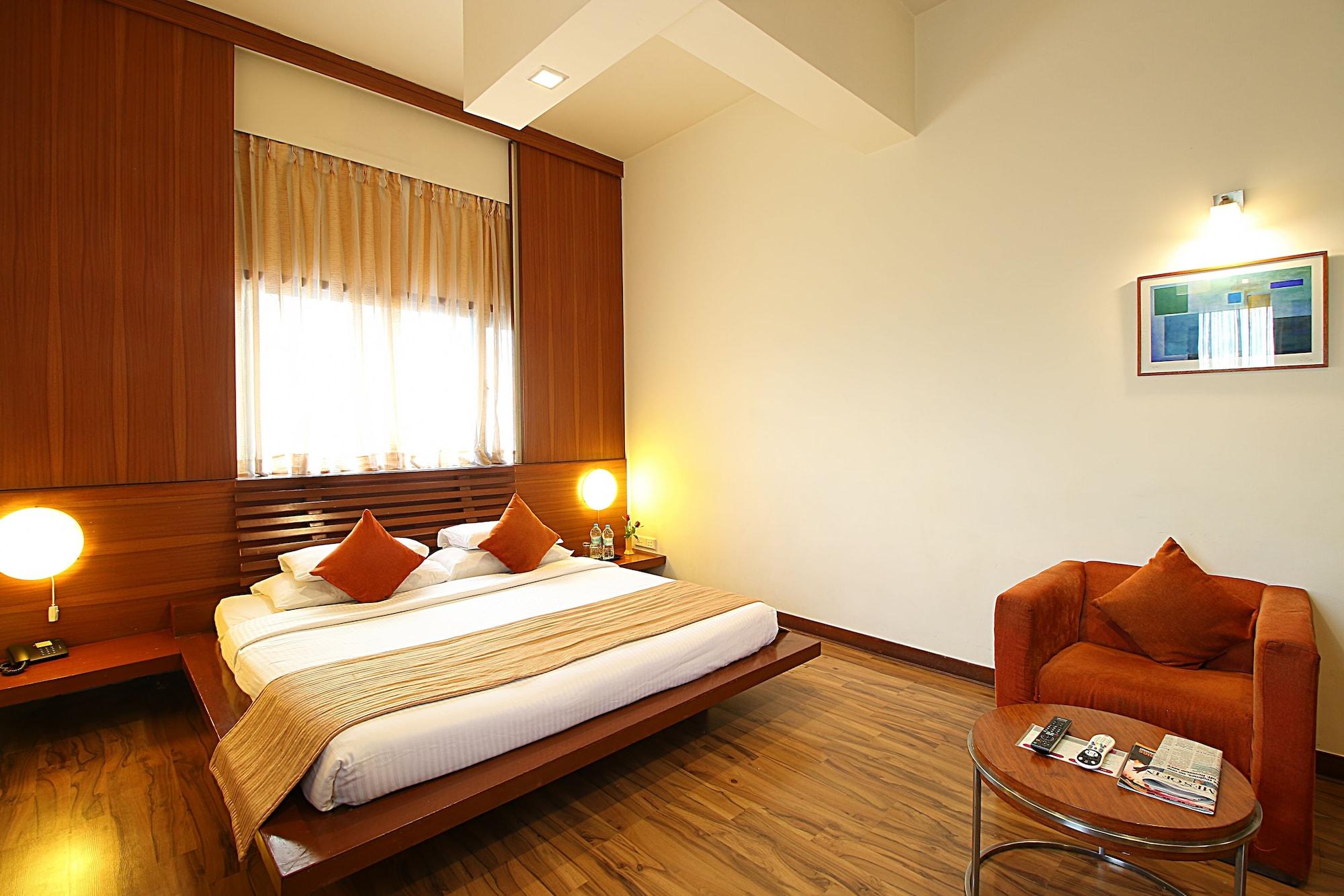 Hotel Studio Estique Пуна Экстерьер фото