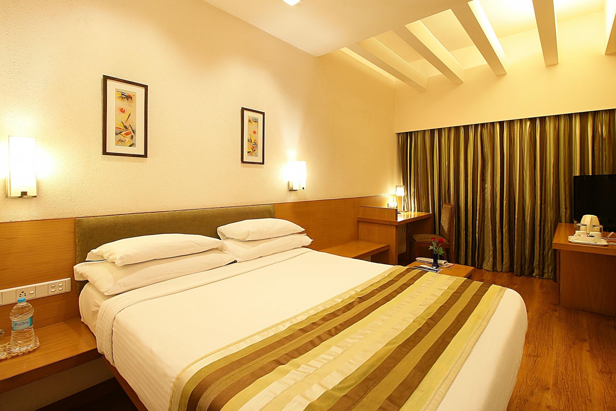 Hotel Studio Estique Пуна Экстерьер фото