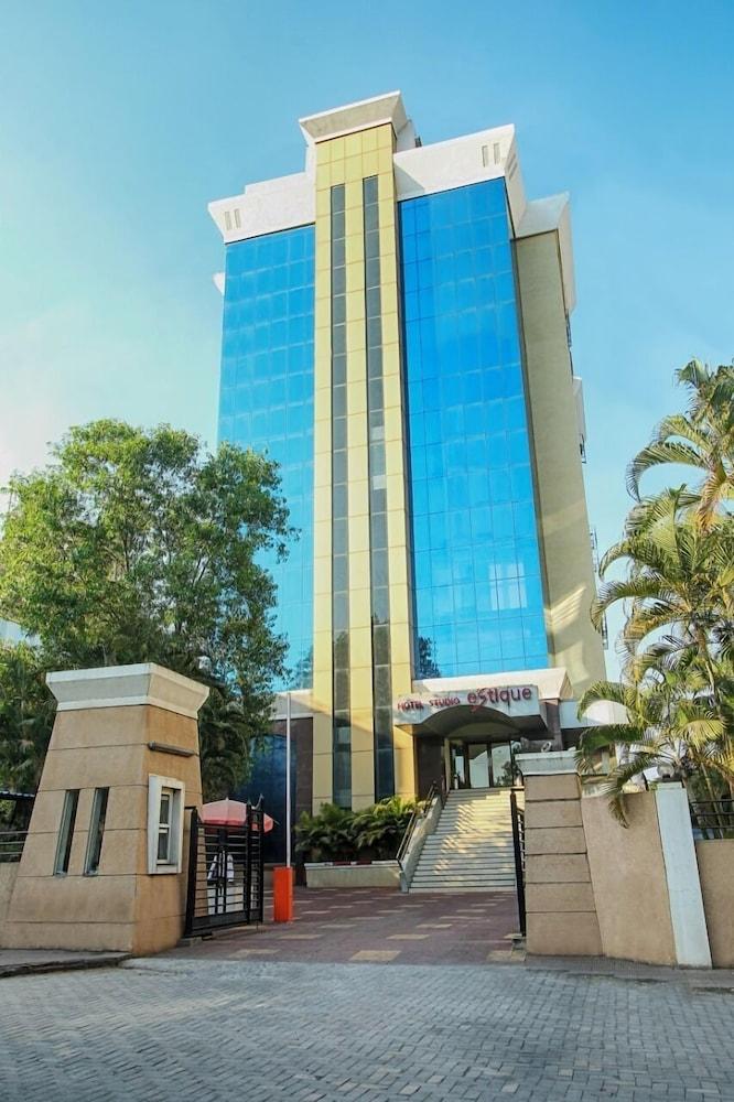 Hotel Studio Estique Пуна Экстерьер фото