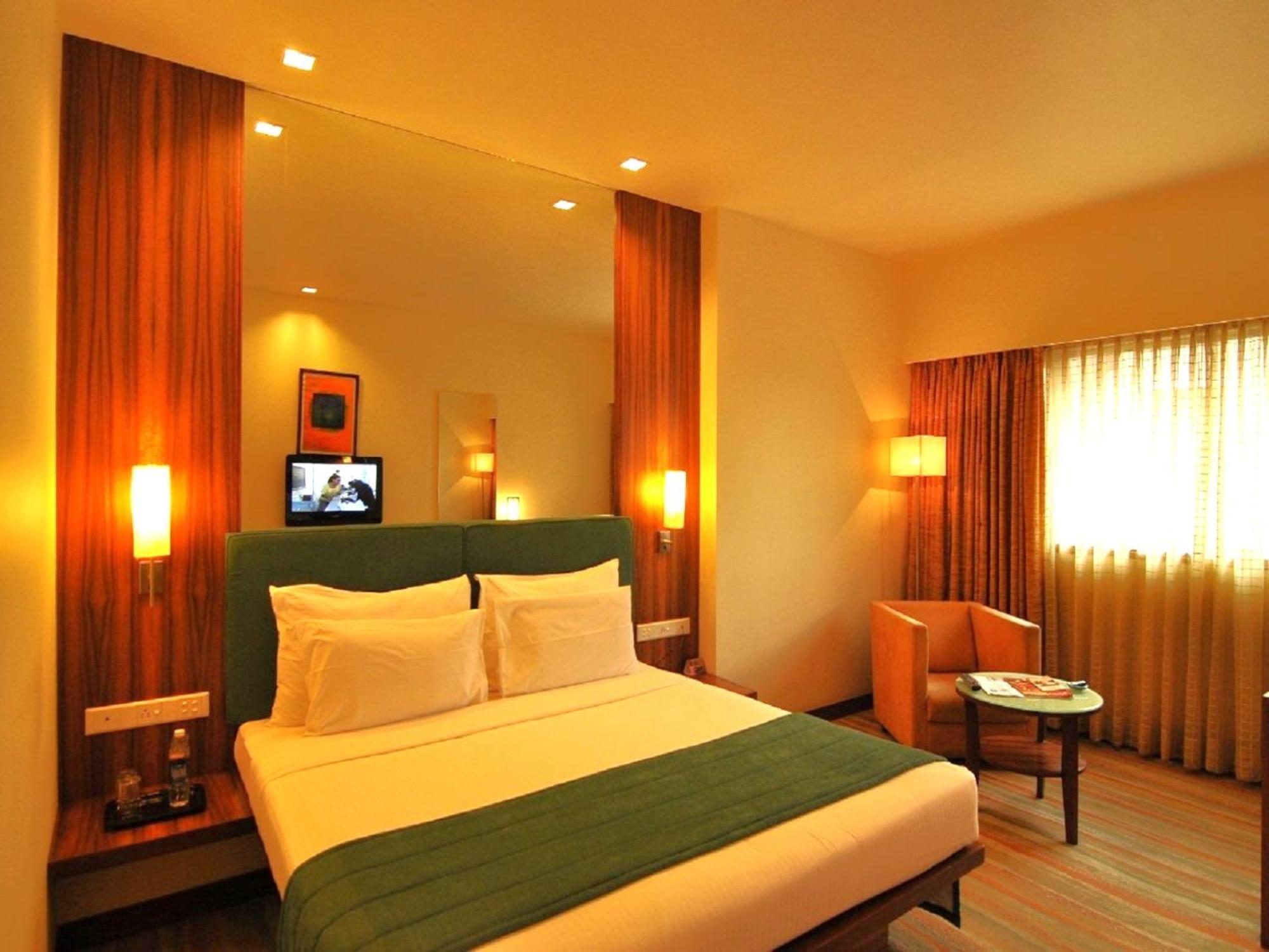 Hotel Studio Estique Пуна Экстерьер фото