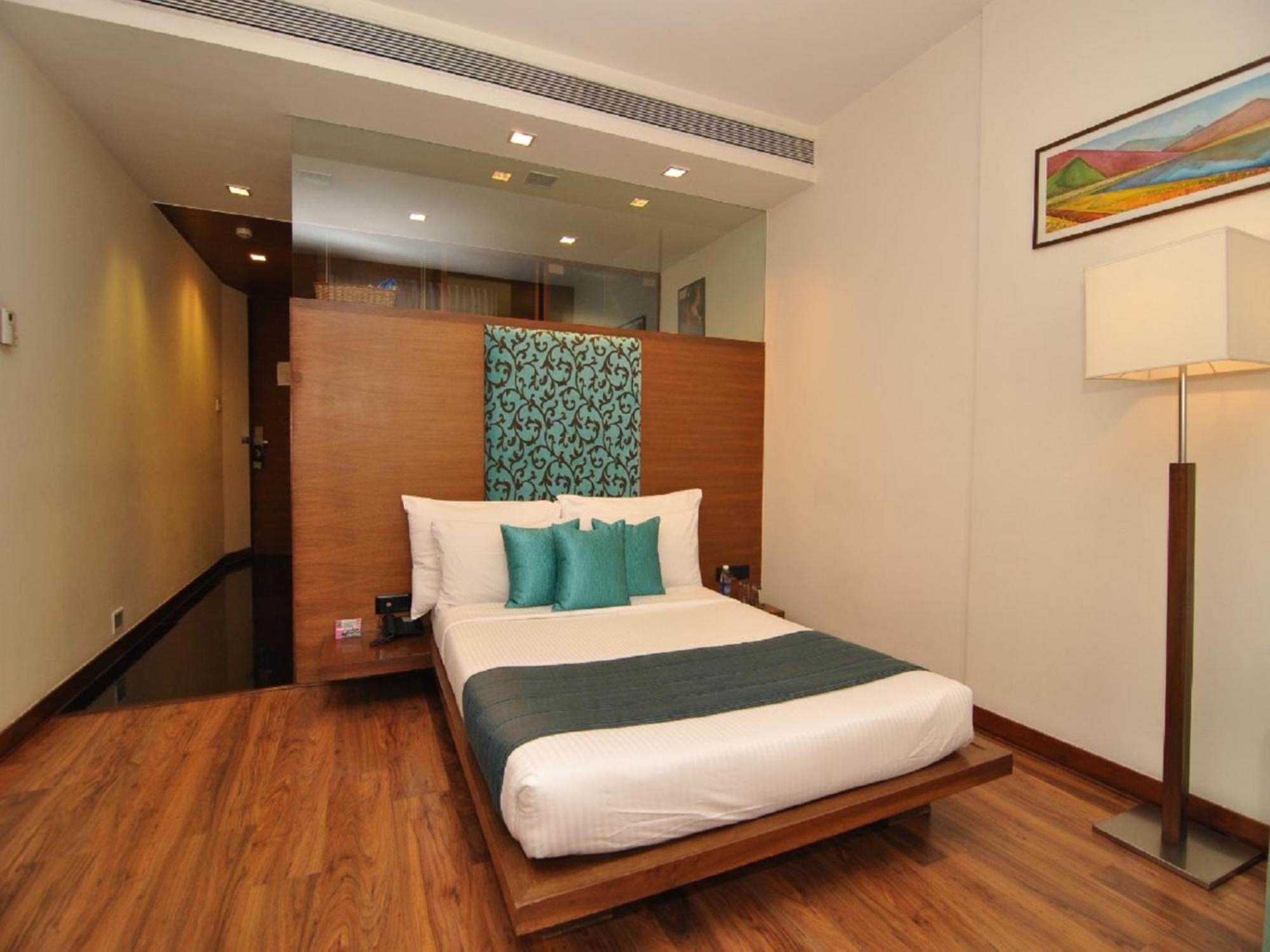 Hotel Studio Estique Пуна Экстерьер фото