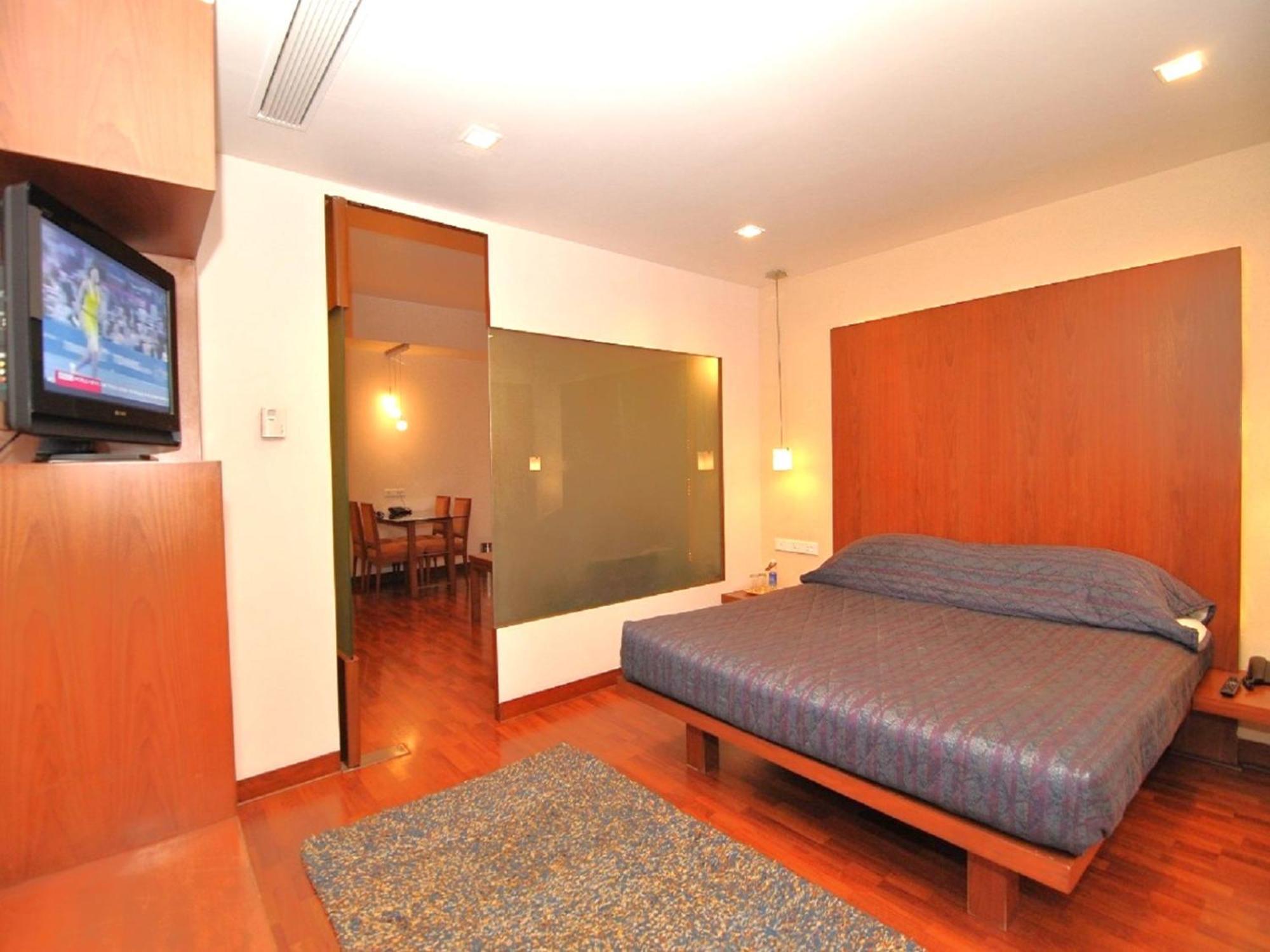 Hotel Studio Estique Пуна Экстерьер фото