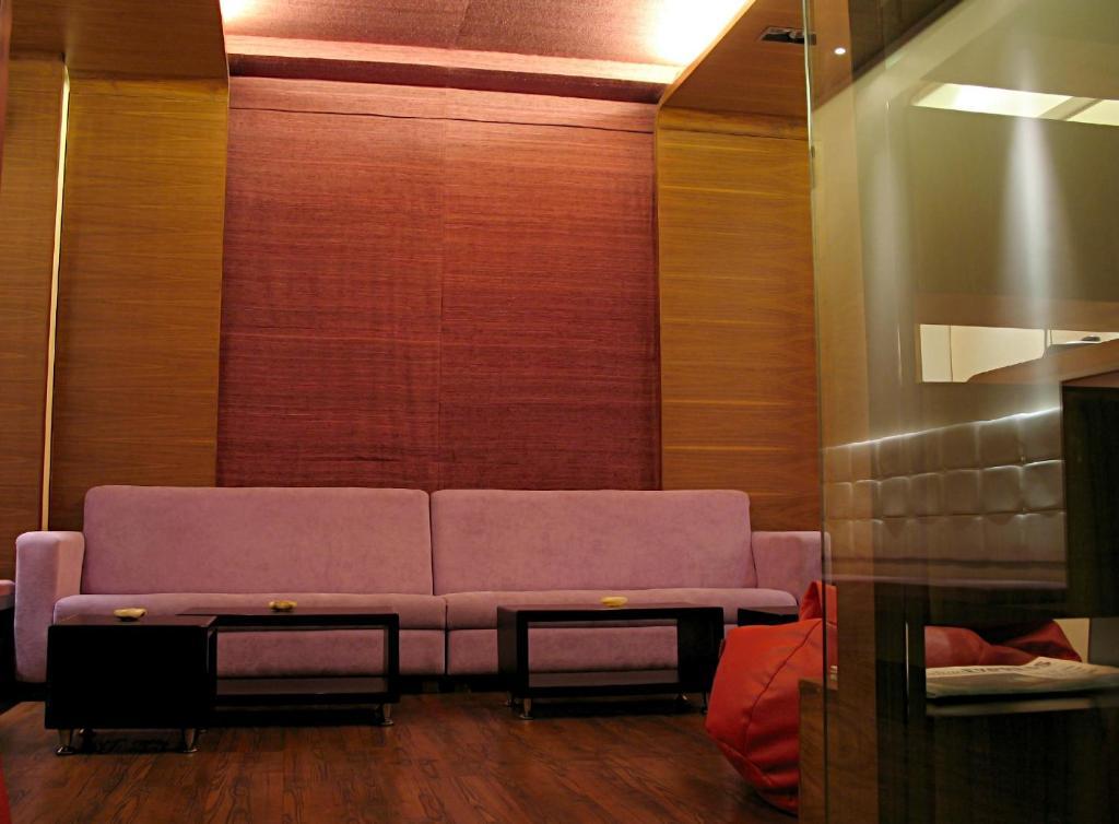 Hotel Studio Estique Пуна Экстерьер фото