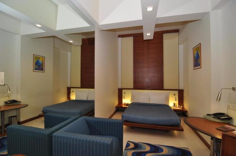 Hotel Studio Estique Пуна Экстерьер фото