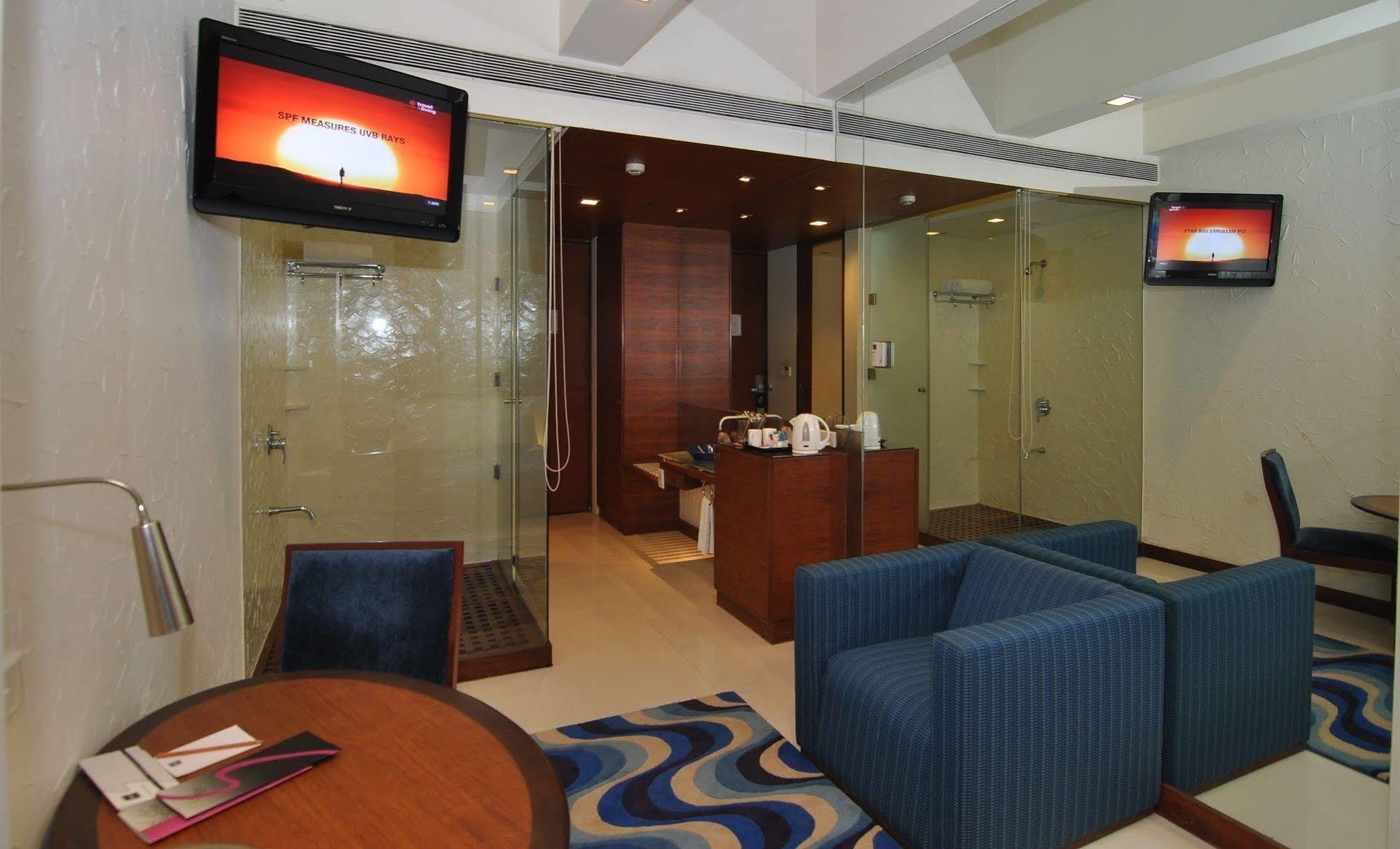 Hotel Studio Estique Пуна Экстерьер фото